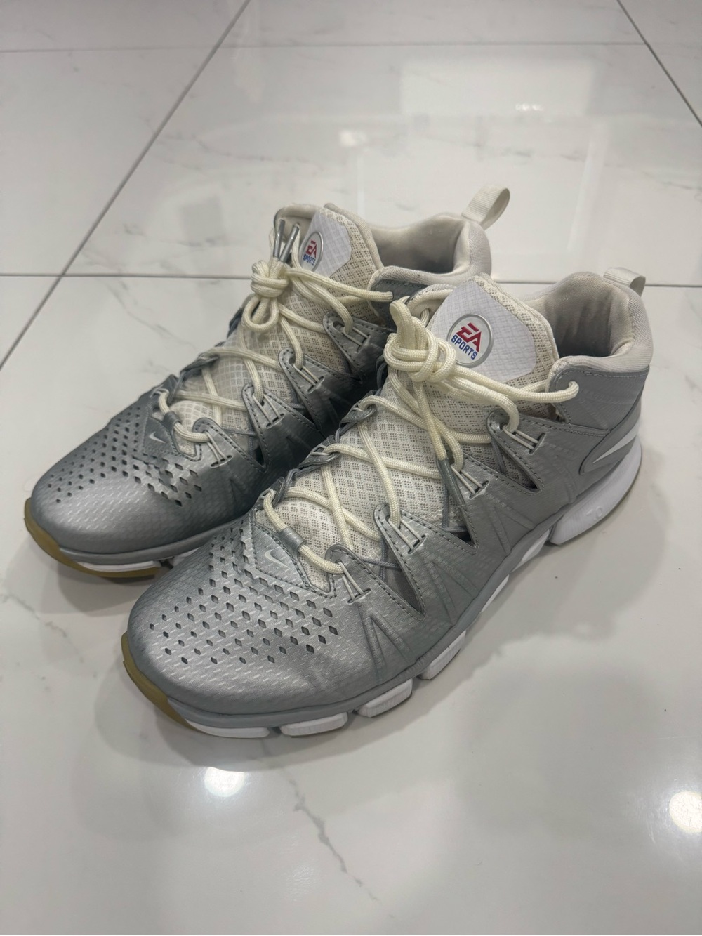 Nike Free Trainer 7.0

Size 10.5

Barely used. In great condition. Minimal wear.